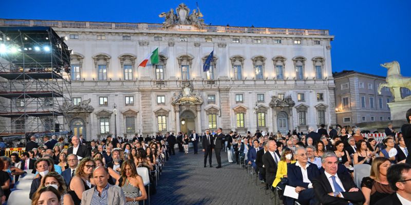 Foto dalla piazza 22