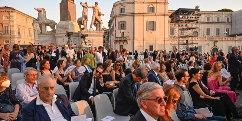 Foto dalla piazza 4