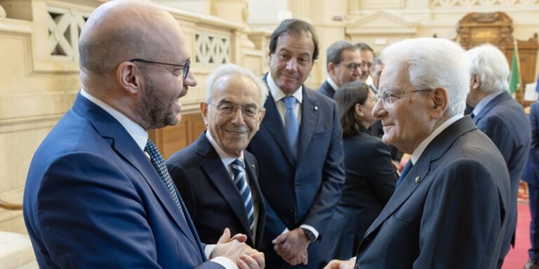 Il Presidente Sergio Mattarella con Lorenzo Fontana, Presidente della Camera dei deputati, Giovanni Amoroso, Presidente della Corte costituzionale e con Maurizio Leo, Vice Ministro dell’Economia e delle Finanze-Rappresentante del Governo ,in occasione della cerimonia di inaugurazione dell’Anno Giudiziario Tributario 2026
(foto di Francesco Ammendola - Ufficio per la Stampa e la Comunicazione della Presidenza della Repubblica)